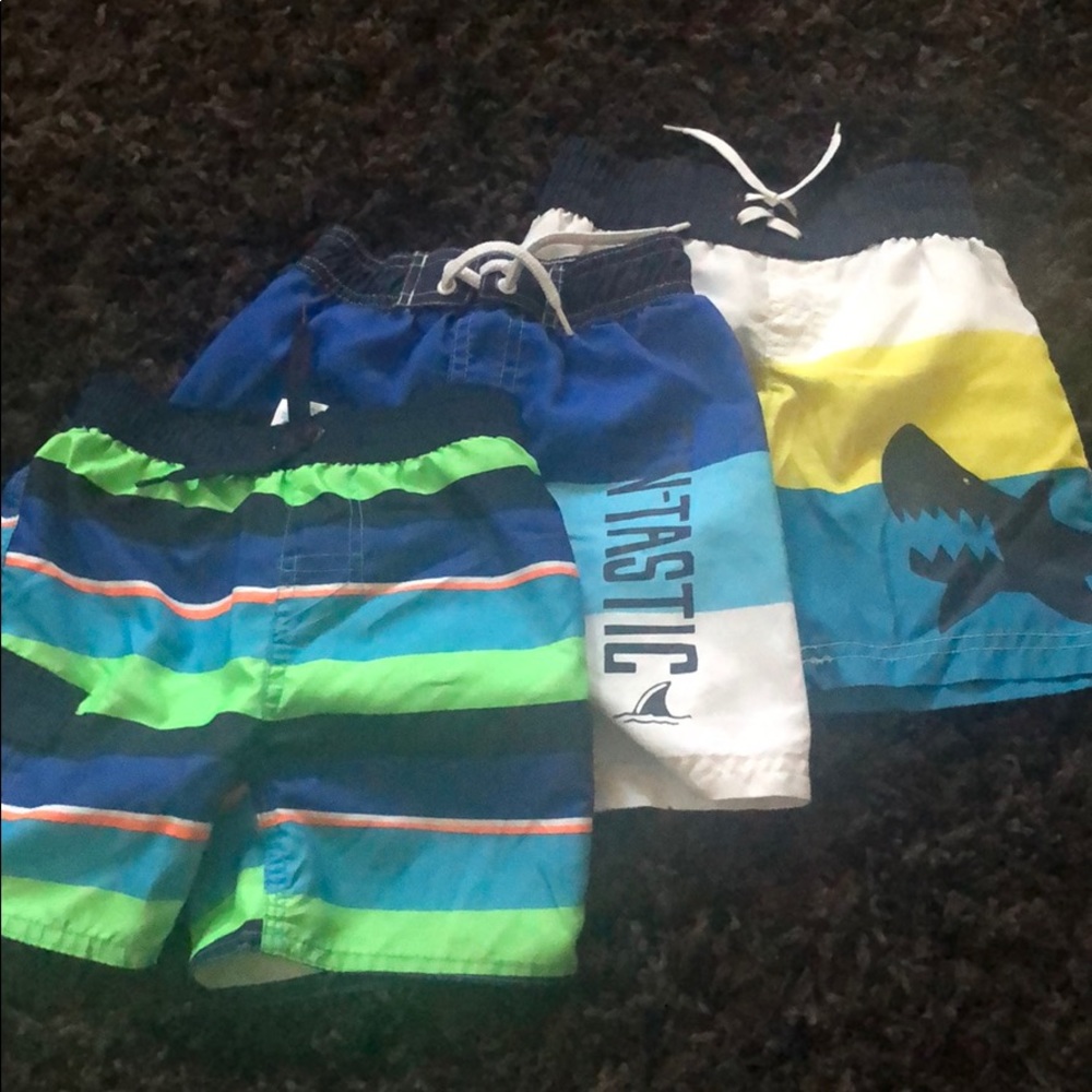 Used boys 2t swim trunks